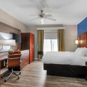 Comfort Suites St Charles-St Louis