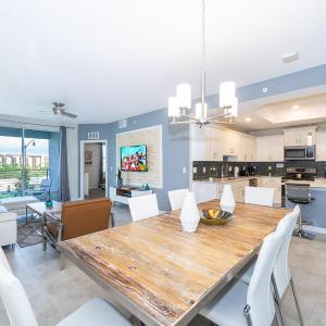 4721-201AB STOREY LAKE, CONDO 3/2 GARDEN VIEW
