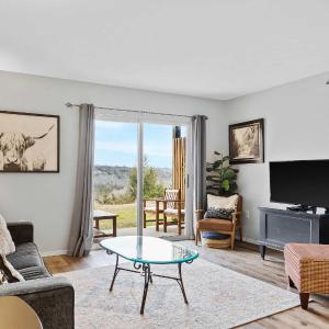 Family-Friendly Retreat - Enviable Location