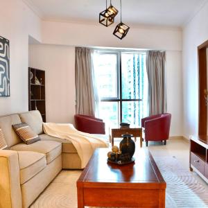 Stylish 1b Escapes in Saba Tower w City View