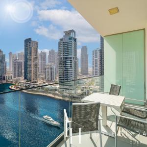 LUX Contemporary Suite with Marina View 3