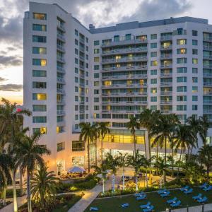 GALLERY One - A DoubleTree Suites by Hilton Hotel