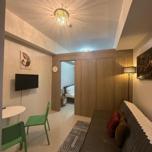 Elresa Elegant at Field Residences Condominium Hotel