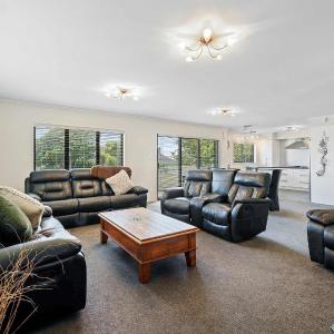 Seven By The Sea - stylish apartment near port