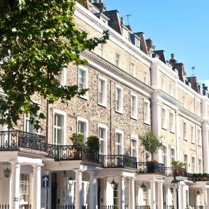 2 BDR plus Spacious Lounge Executive Delightful Apartments at Desirable Locations in Kensington and Chelsea by Ricky & Giustina Collection - W8 SW3 SW5 SW7 SW10 - Fully equipped and perfect for long stays