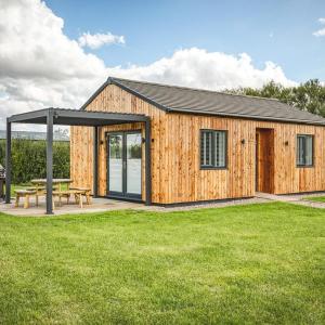 Walnut Lodge
