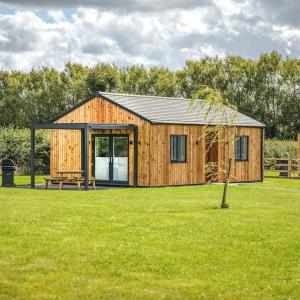 Ash Lodge