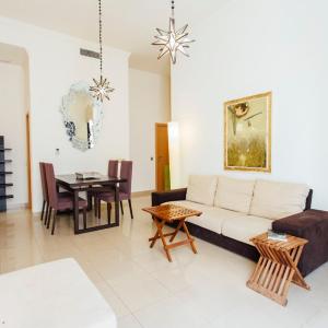 Spacious beautiful apartment - Seville Center