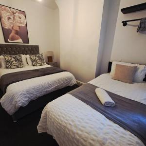 Room 2 Shared house in Kensington