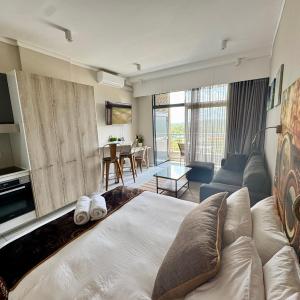 Menlyn Maine Residences 811 with balcony
