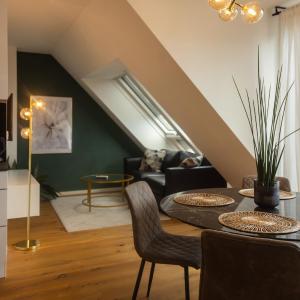 Sunny Terrace Penthouse with AC - Self Check-In
