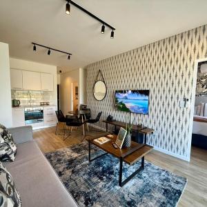 Mountain Whisper - Le Jardin Unit 306