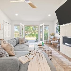 Family-Friendly 4BR Near Beach & Downtown
