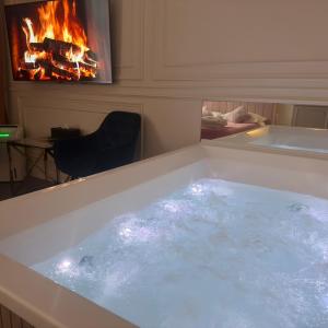 Apartament z Jacuzzi Kraków GLAMOUR Starowiślna