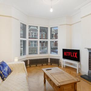 Willesden Luxe with Parking 10 mins to Station