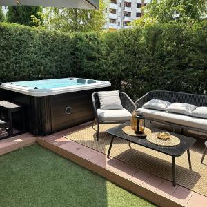 Open Space - Garden & Jacuzzi - Self Check-in