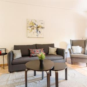 Modern Ground Flr 1 bdr flat with veranda and Parking
