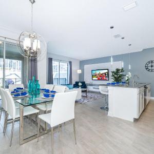 1164BA Townhouse 4 Beds & 3 Baths with Private Pool