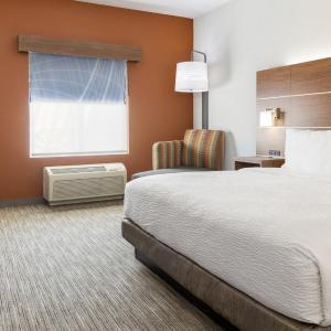 Holiday Inn Express & Suites Las Vegas SW Springvalley by IHG