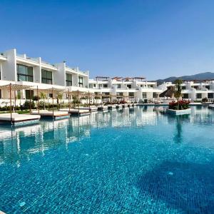 Mykonos Homes - Stilvolles Apartment mit eigenem Jaccuzzi