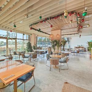 Amazing Views of Palm & Dubai Eye Stylish Studio