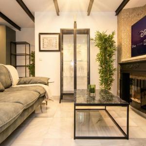 Luxurious & chic duplex next to the Cathedral