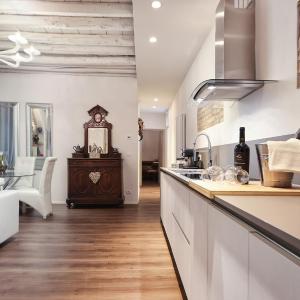 SARA S LUXURY HOME five minutes from Piazza San Marco