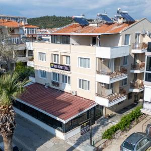 Yade Apart Pension