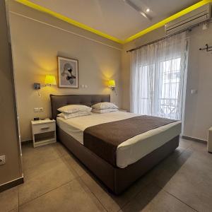 Athens Stay 15 Hotel-Style Room, King Bed & Private Balcony