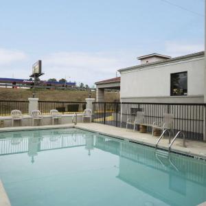 Days Inn by Wyndham Augusta Fort Eisenhower