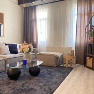 Apartment Steps from Galata Tower 2 mins Metro
