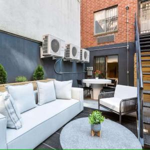 Luxury 3BR Duplex w Private Patio in Upper East