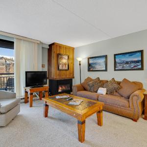 Trails End 405 by Ski Country Resorts