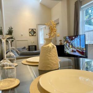 2 bed Apartment with a Garden in Liverpool