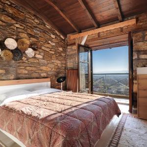 LOYTRA MOUNTAIN NATURE ANASTASIα