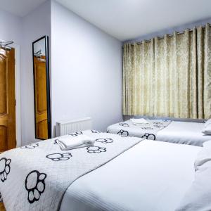 Bryanston Camden Hotel