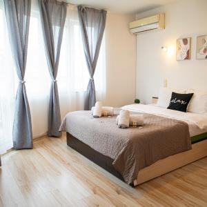 Central Sofia Apartment & FREE Underground Garage