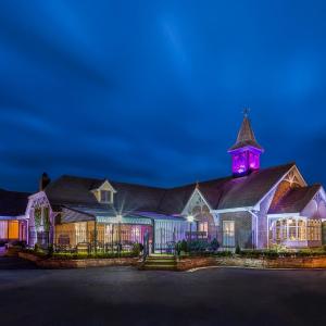 Treacys Oakwood Hotel, Shannon