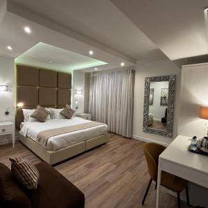 Laparelli Suites: Luxury Suite 2