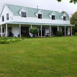 Jacaranda Lodge