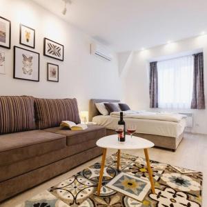 Apartment Hana Lux - Cozy Studio in Zemun, Near Danube & EXPO, 4 guests