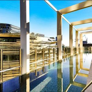 Darling Harbor living - Sydney 2 beds condo pool