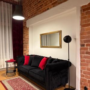 Loft Black and Red