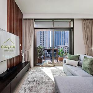 Homey 1BR apartment in Creek Harbour