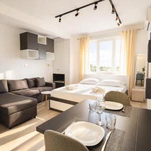 New Boulevard Luxury Studio
