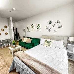 Luxury ApartStudio Marina Del Rey Pool, Gym, Parking, Jacuzzi, BBQ