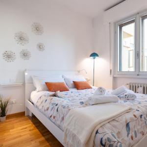 Keys of Italy - PorteNuove 18 - PN1 - Train station, one bedroom flat 2 to 4 guests