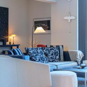 Modern Apartment with Balcony near Tivoli & Metro