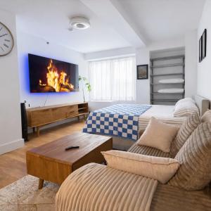 NYC Studio with Private Bathroom & Kitchenette
