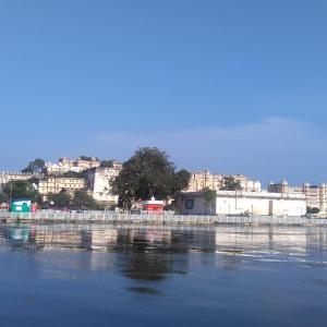 Lake face